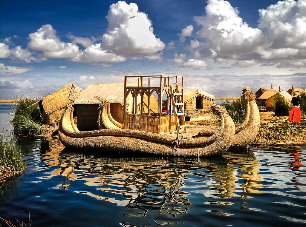 Floating Islands of Uros - Titicaca Lake